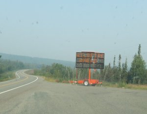 I'm pretty sure this is the time when most people who had ignored the previous warnings (obvious fire smoke and fire information board) would turn around and head back to the safety (and restaurants and hotels) of Tok. I did not. 